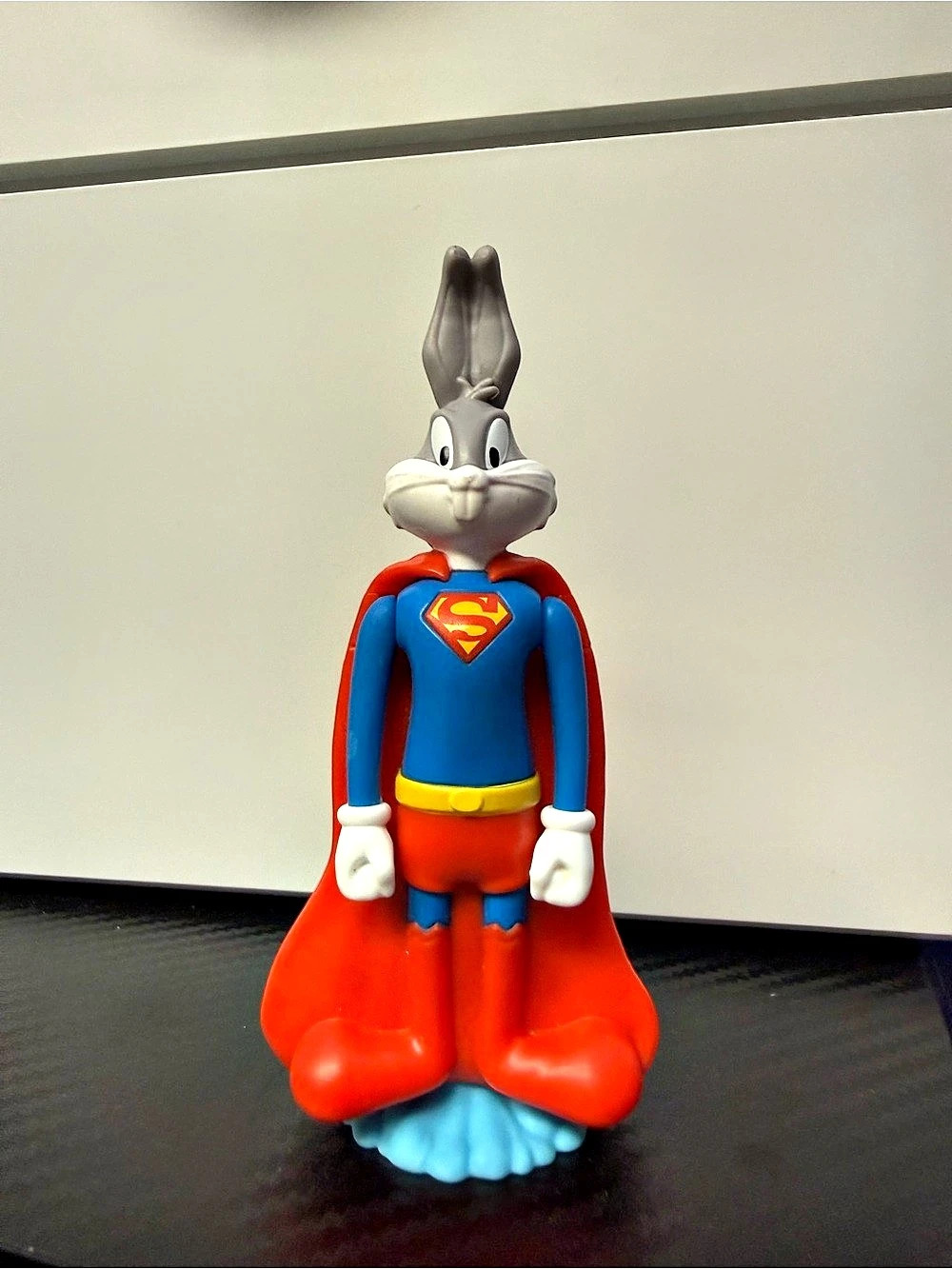 McDonald’s Bugs Bunny Superman Looney Tunes 2023 Figure